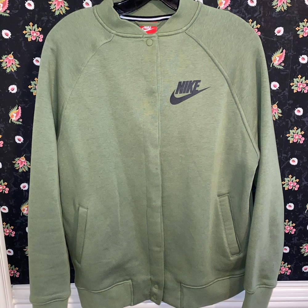 Nike bomber jacket